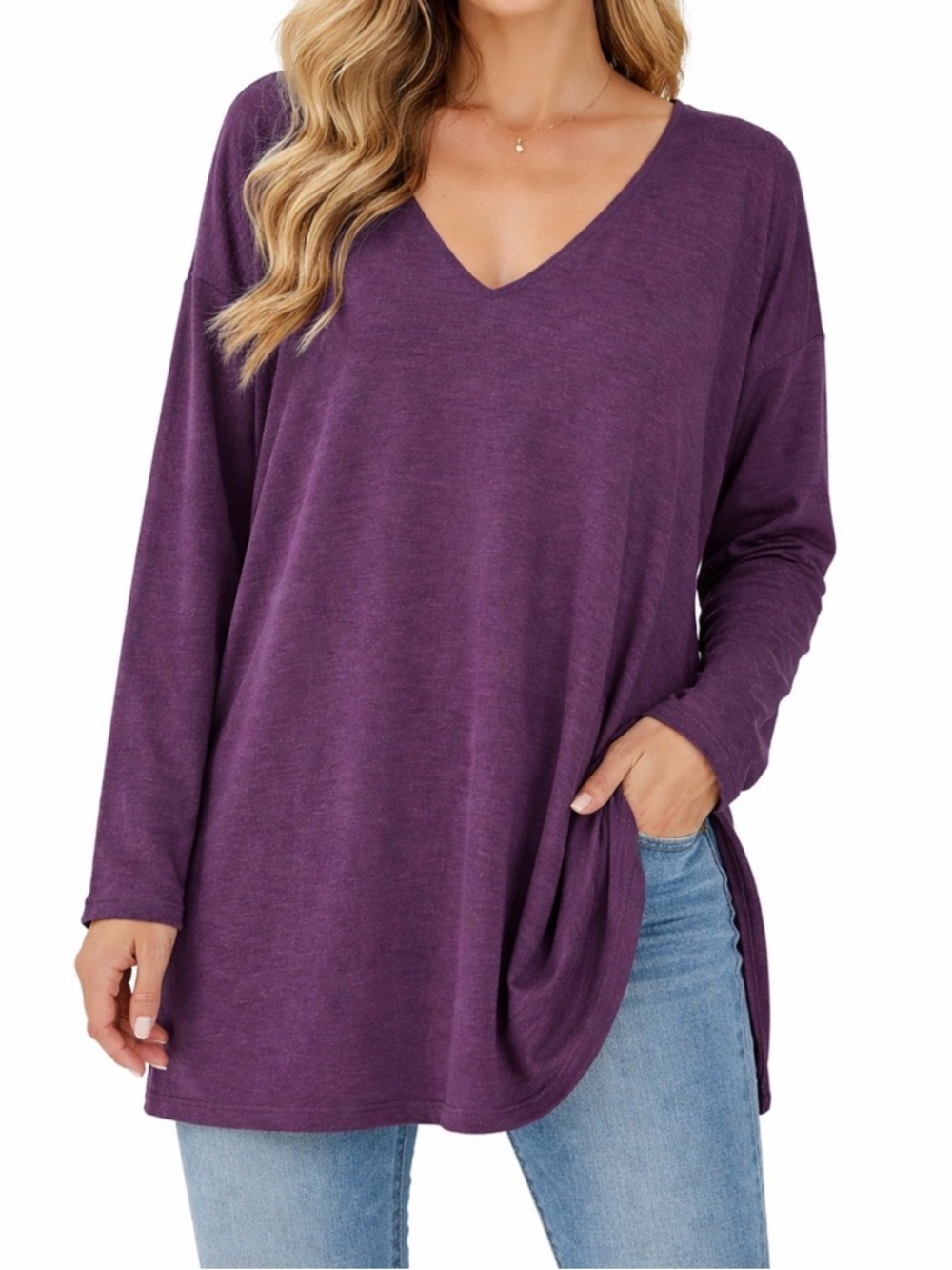 Aritzia V-Neck Long Sleeve Tunic in Purple